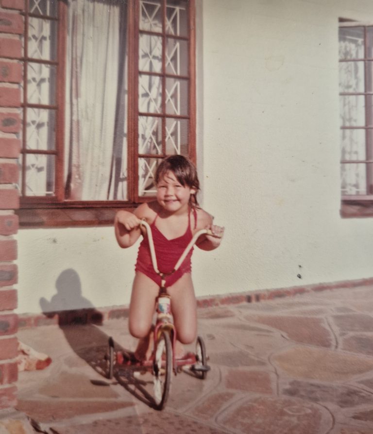 How We Used to Make Friends Without Planning, Permission, or Phones